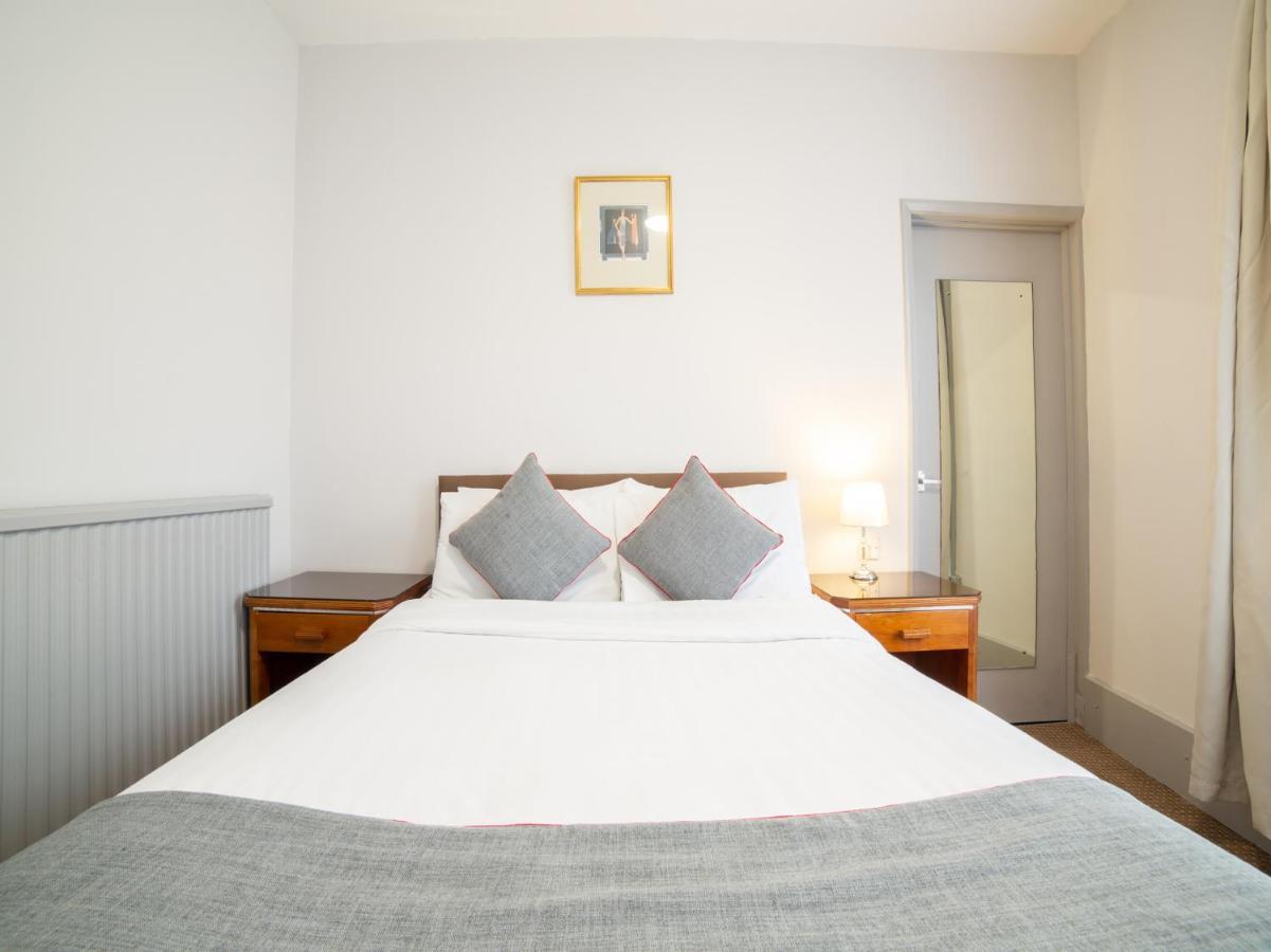 The Royal Hotel Кетеринг Экстерьер фото